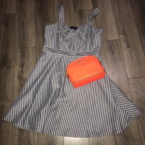 🛍strip midi dress🛍